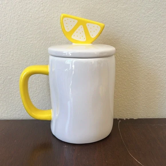 Rae Dunn Tea Mug with Lemon lid - Picture 2 of 3